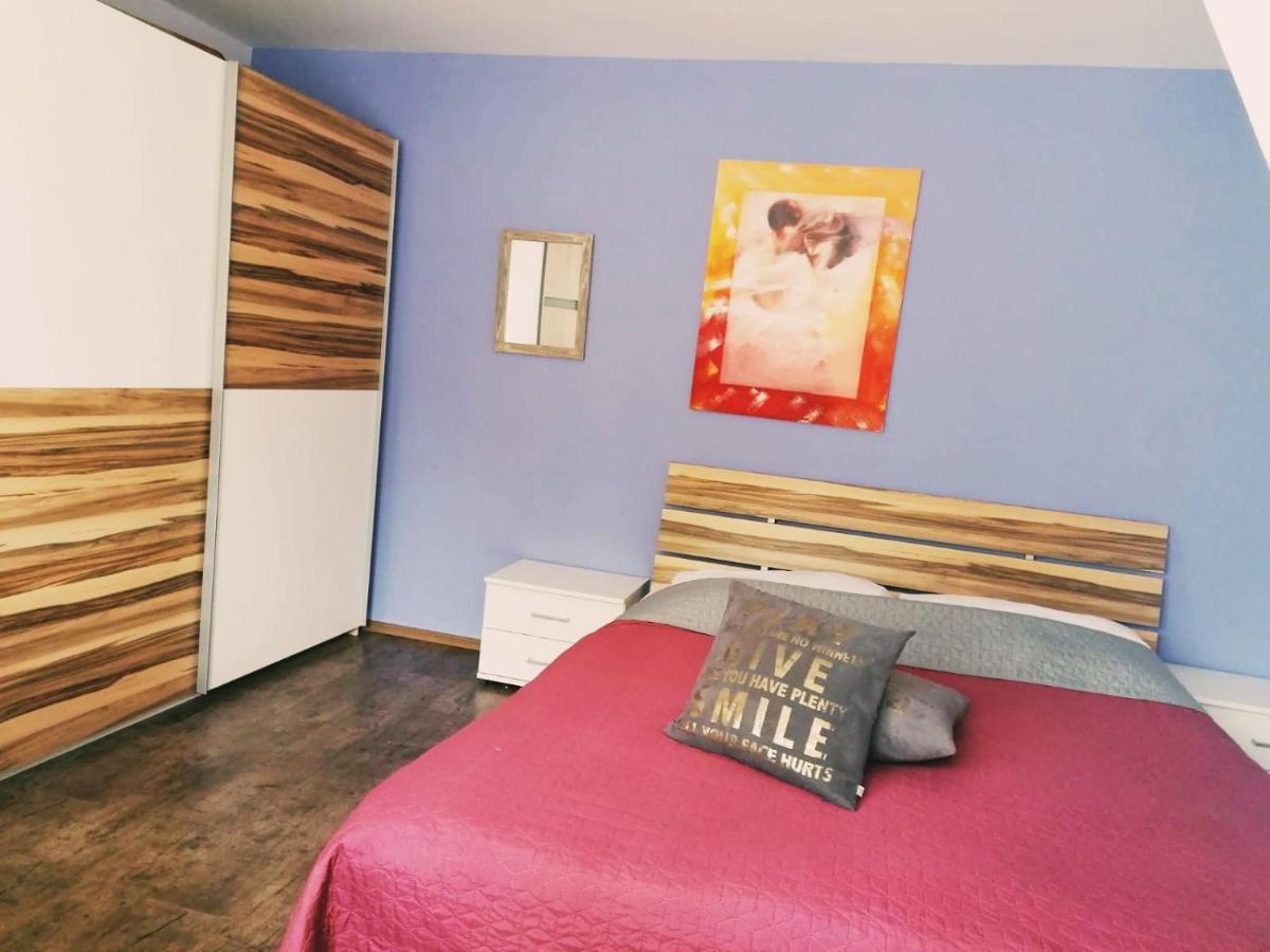 Apartmany Pri Auparku Пиещани Екстериор снимка