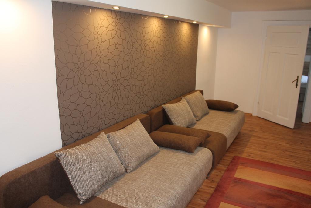 Apartmany Pri Auparku Пиещани Екстериор снимка